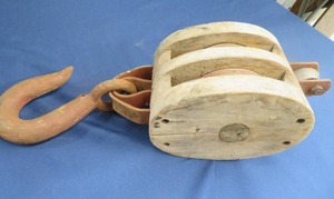 lot 147 image: ANTIQUE BLOCK AND TACKLE