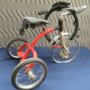 lot 154 image: VINTAGE AMERICAN NATIONAL TRICYCLE