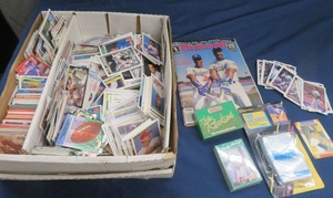 lot 155 image: BASEBALL CARDS PLUS