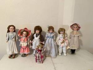 lot 56 image: Dolls
