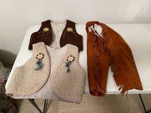 lot 59 image: Childrens Western Clothing