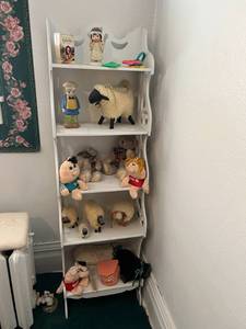 lot 118 image: Shelving & Contents