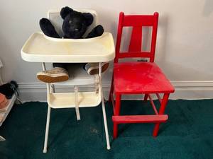 lot 119 image: High Chairs