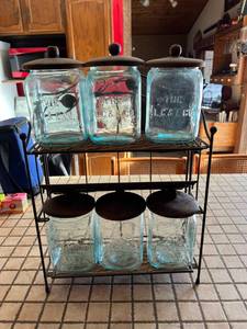 lot 179 image: Kitchen Storage Unit