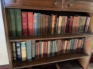 lot 190 image: 2 Shelves Full of Books