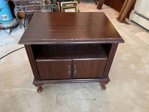 lot 221 image: TV Stand