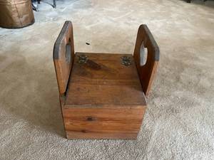 lot 231 image: Childrens ChairStorage Unit