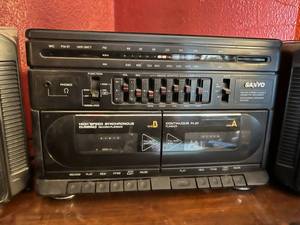lot 242 image: Sanyo RadioCassette Player