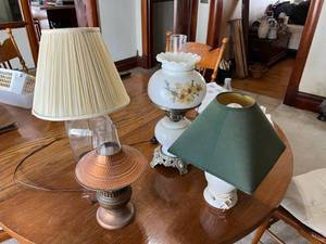 lot 265 image: Table Lamps