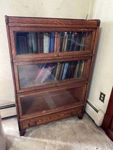 lot 271 image: Antique Bookcase with Glass Doors