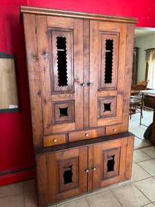 lot 282 image: Antique Kitchen Pantry