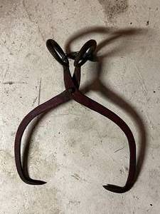 lot 285 image: Ice Tongs