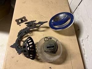 lot 288 image: Wall Mount Kerosene Lamp