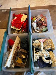 lot 293 image: 4 Totes of Holiday Items