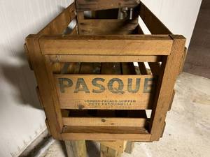 lot 312 image: Wood Shipping Box