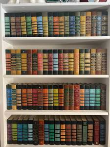 lot 112 image: 4 Shelves of Books