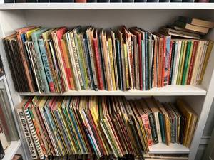 lot 113 image: 2 Shelves of Books