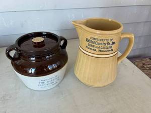 lot 138 image: Halstad Elevator Stoneware