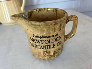 lot 139 image: Newfolden Mercantile Stoneware