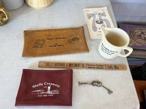 lot 140 image: Shelly MN Advertising Items