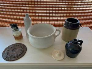 lot 160 image: Collectibles