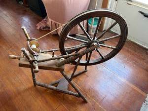 lot 164 image: Spinning Wheel