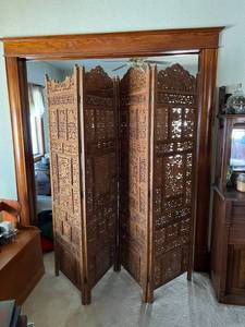 lot 168 image: Antique Wood Room Divider