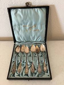 lot 76 image: Set of 830S Silver Spoons in Case