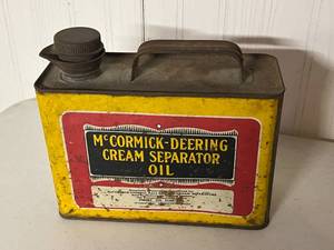 lot 323 image: McCormick-Deering Cream Separator Oil Can