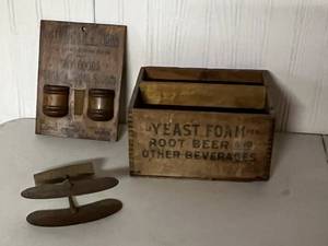 lot 329 image: Antiques