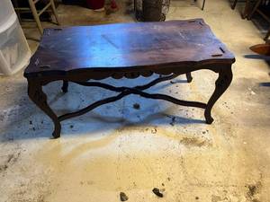 lot 367 image: Project Coffee Table