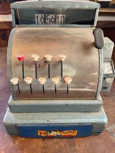 lot 390 image: Tom Thumb Toy Register
