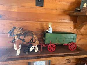lot 421 image: Wood Horses & Buggy