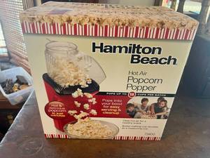 lot 426 image: New Hamilton Beach Hot Air Popcorn Popper