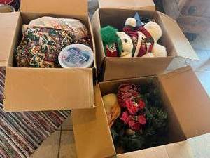lot 428 image: 3 Boxes of Holiday Items