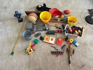 lot 455 image: Vintage Toys