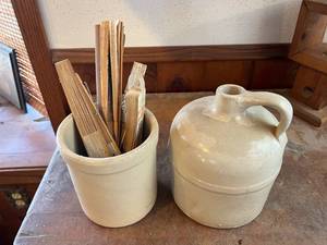 lot 491 image: Small Crock & Jug including Fans in Crock
