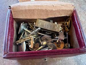 lot 495 image: Box of Tie Tacks, Buttons & Cufflinks