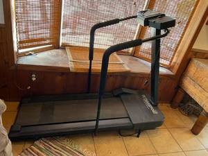 lot 504 image: DP Transport LP 6100 Treadmill