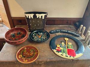 lot 514 image: Home Decor - Norwegian Items