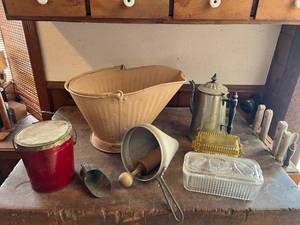 lot 518 image: Mixed Collectibles Lot