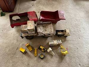 lot 526 image: Tonka Toys & Parts