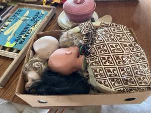lot 617 image: Porcelain Doll Parts
