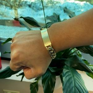 Heavy Mens Curb Link ID Link Bracelet Newly Refinished in Yellow Gold, 35 Grams $5,600 Retail