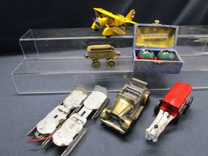 Jack & Jill Skates, Cast & Toys
