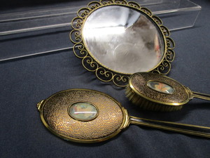 Vanity Mirror & Set