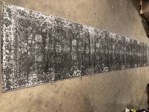 Unique Loom  Sofia Casino Dark Gray 3 3 x 19 8 Runner Rug Customer returns Review all pictures