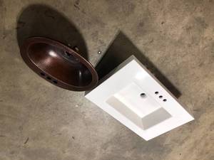 Mix lot of 2 Bathrooms Sinks Customer returns Review all pictures