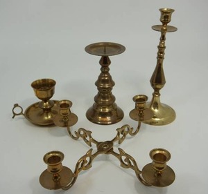 lot 28 image: Collection of Vintage Solid Brass DeCor