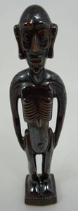 lot 29 image: Vintage Hand Carved African Statue